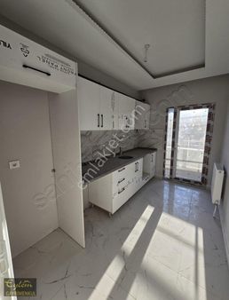 Barbaros Mahallesi'nde 2 + 1 Satılık Fırsat Daire