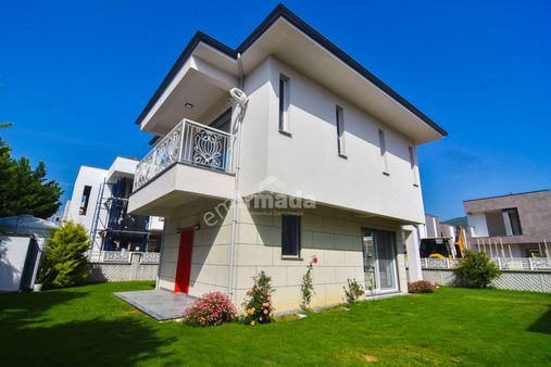 Güzelçamlı'da Tek Müstakil Eşyalı Kiralık Lüx Dublex Villa