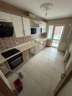 3+1 Arakat Ebeveyn Banyolu Güzel Lokasyonda Satılık Dairemiz