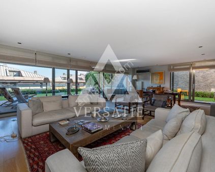 L'ist İstinye Suits'de Köşe Konumlu Bahçe Dubleksi Satılık