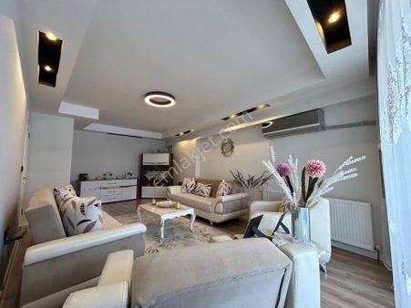 *yükselden Kadıköyde Yüzme Havuzlu Ultra Geniş Satılık 3+1 Daire