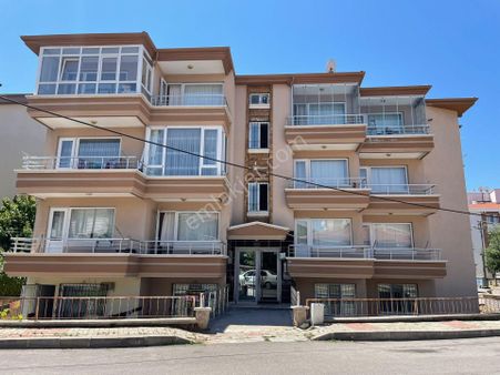 Afyon Üçok Emlaktan Fatih Mah Satılık Fırsat 2+1 Temiz Bakımlı Daire