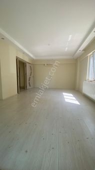 Yeşil Mahallede 3+1 Yüksek Giriş Katı