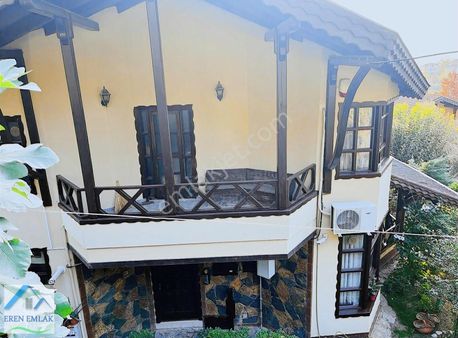 Sapanca Göl Manzaralı Site İçinde 165 M2 Satılık Tek Villa.