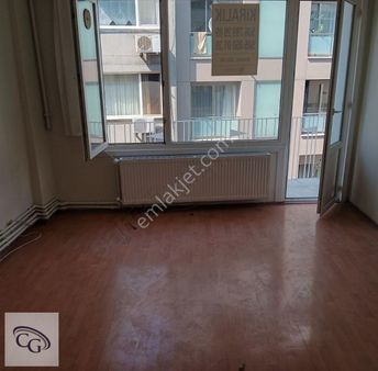 Besiktas İhlamurdere Caddeye 2 Adım 3 Kat..