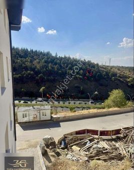 Dikmen Akpınar Mahallesinde Lüks Yapılı 2+1 Satılık Daire