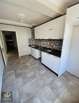 Detay Emlaktan 600 Evler Mh 2+1 Ön Cephe 8 Yaşında Kiralık Daire