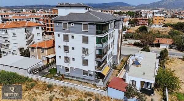 Ayvalık Altınova Mah. 55 M2 Bahçe Kullanımlı 90 M2 2+1 Daire