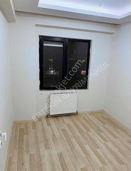 Hasankeyf Kavşğ Site İçi Cam Balkonlu Ön Cephe Kiralık 3+1 Daire