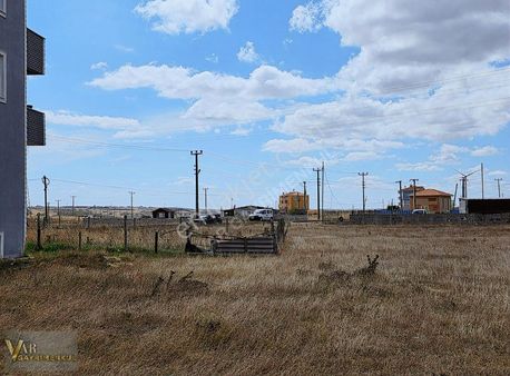 Saray Büyükyoncalı 500 M2 İmarlı İfrazlı Caddeye 2.arsa