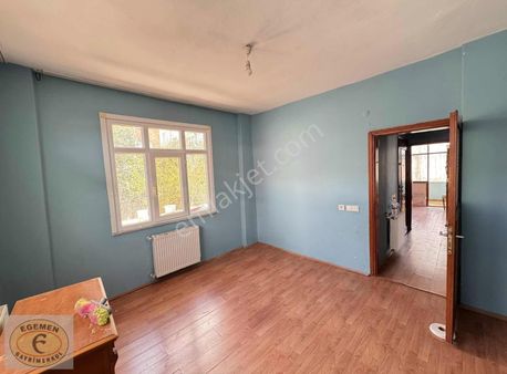 Sultanbeyli Turgut Reis'te 120 M2 2+1 Kiralık Daire.