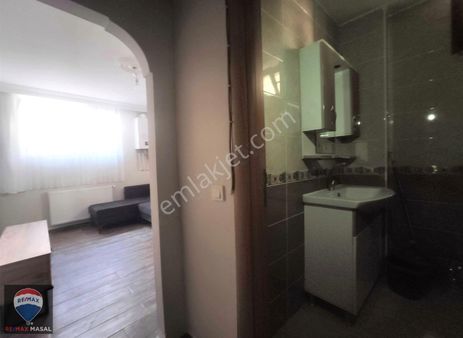 Üsküdar Cumhurıyet Mh.eşyalı 1+1 Satılık Daıre