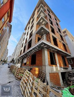 Bahçelievler De Satılık Özel Otoparklı 4+1 Daire 145 M2