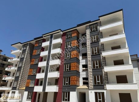 Analiz'den Menzil Caddesi`nde 2+1 Lüks Satılık Daire