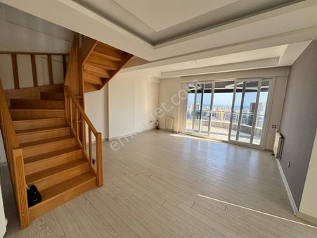 Bm''den Bahçelievler'de 3+1 Doğalgazlı Havuzlu Dubleks Daire