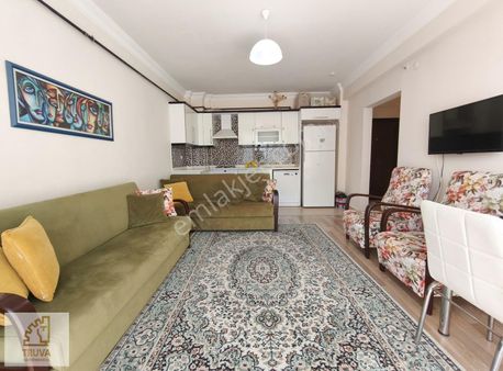 Truva/nazım Demirci'den Havuzlu Sitede Eşyalı Kiralık 1+1 Daire