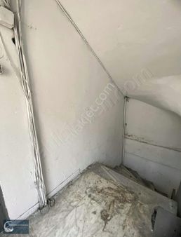 Güngören Sanayide 2.kat 200 M2 Kiralık İş Yeri