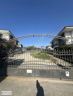 Megaplus Emlaktan Merkezi Kiralık 2+1 Daire Bahçeli