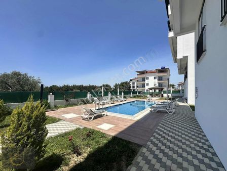 Sarılarda 4+1 Havuzlu Asansörlü Site İçinde Sıfır Daire