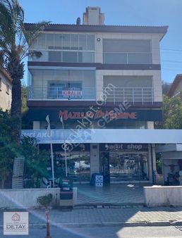 Çeşme De Marina Manzaralı Harika Kiralık 4+1 Daire