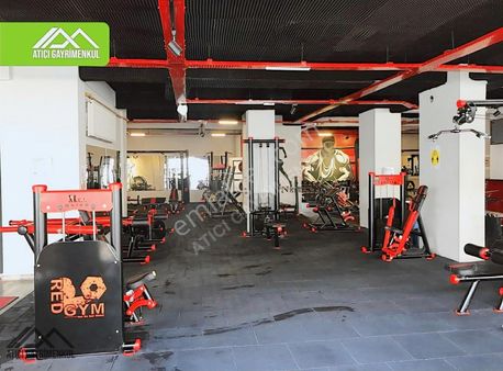 Millet Caddesi Üzeri Geniş Satılık İş Yeri