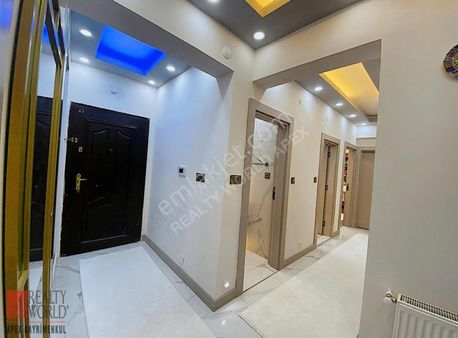 Konyaaltı Siteler Mah. Lüks 3+1 Doğalgazlı Satılık Arakat Daire