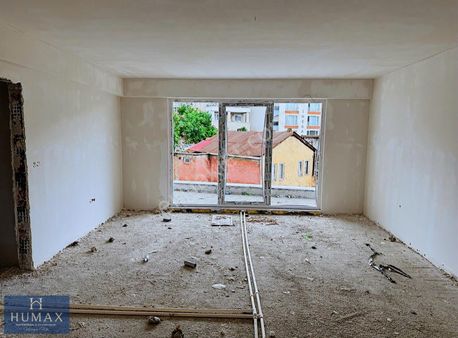 Aksu Mah.de Hastane Karşısı 3+1 Satılık Daire