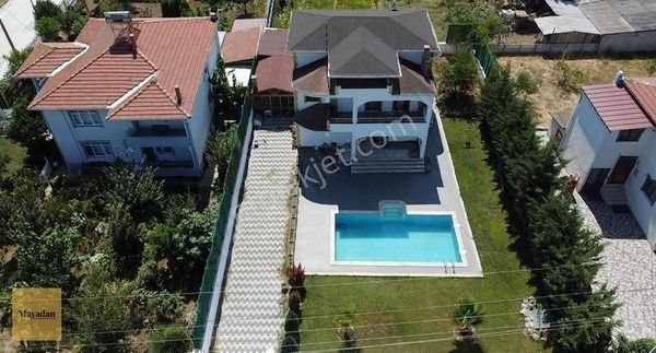 Mayadan Gyo'dan Karalarçiftliğinde Satılık Villa