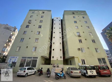 Sahile Ve Ana Yola Yürüme Mesafesinde Geniş 3+1