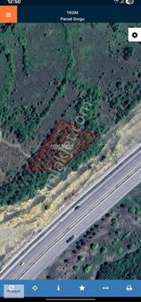 Kavak Tekke Sapağında 2935 M² Tarla