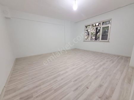 Üç Kardeşler'den 50.yıl Mh 2+1 Tramvayın Dibi Satılık 1.kat