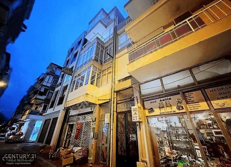 Karşıyaka Donanmacı'da (kısmi Eşyalı) Kiralık 2+1 Daire