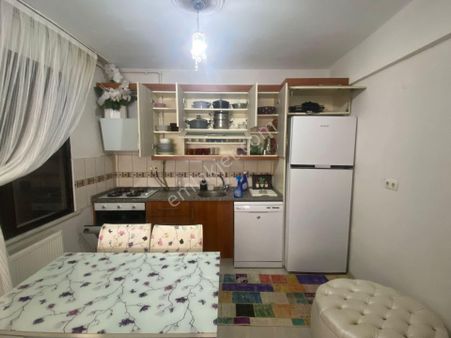 İnönü Mahallesinde Eşyalı 3+1 Ara Kat Kiralık Daire