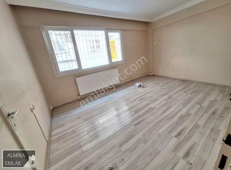 Yeşilyurt Ordu Cadde Yakını 3+1 Doğalgazlı Yüksek Giriş Doğalgaz