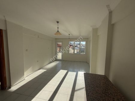 Dikili Ümmetoğlun'ndan 2+1 Yüksek Giriş Katı Daire Denize 200 Metre