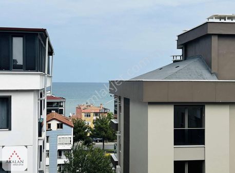 Sahile 70metre Efsane Konum Deniz Manzaralı Arakat Fırsat Daire