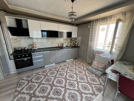 Feridunçelik'te Asansörlü Çift Banyolu Ön Cephe 3+1 6.kat Satılık Daire !!