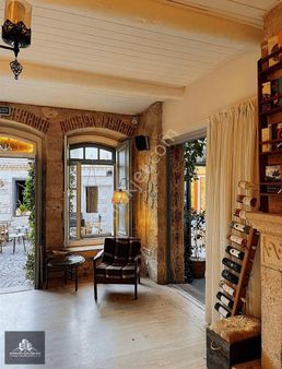 Gökhan Gülbahçe'den Alaçatıda Devren Kiralık Butik Otel & Pub