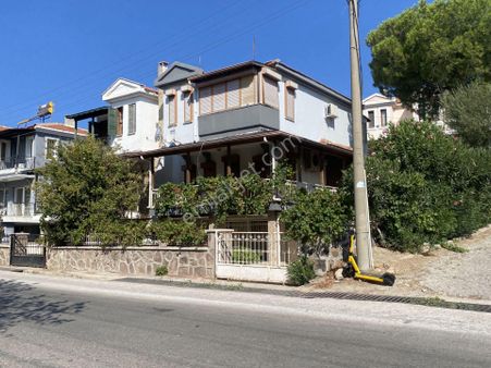 Ayvalık Cunda Da Satılık Villa.denize 80 Metre Mesafede.