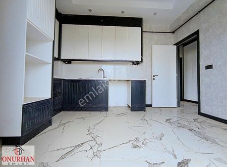 Onurhandan Karahasanlıda 3+1 140 M2 Sıfır Arakat Lüks Daire