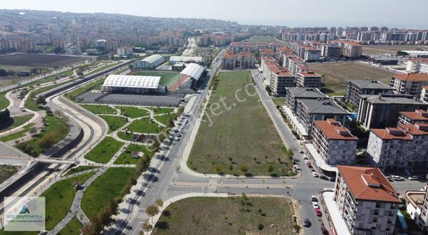 Silivri Yeni Mahallede Merkezi Konumda 770 M2 Satılık Dükkan