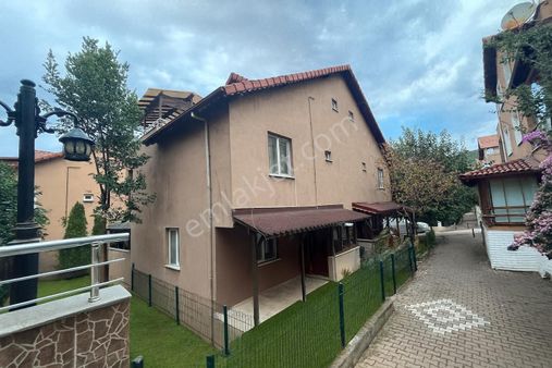 Kuruçeşme Kapalı Pazarının Üstünde – Daire Fiyatına Villa!
