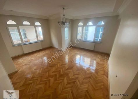 Merkezi Konumda Ferah Ön Cepheli Satılık 3+1 Daire