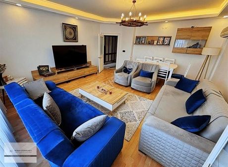 Satılık İncirli Merkezde 225 Mt2 Dublex Daire