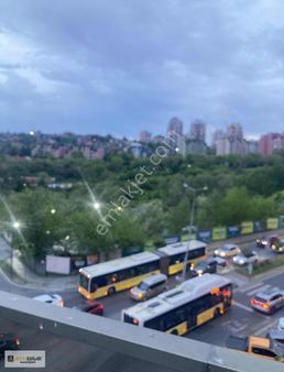 Bahçeşehir Loca Da Satılık Gölet Manzaralı Teraslı Daire...