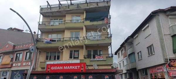 Remax Hür Tahsin Çetinkaya'dan Şehrin Merkezinde Kiralık Geniş Ve Ferah Daire