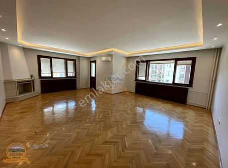 Erciyes'den Erenköy Çarşıda 200 M² Full Yapılı 4+1 Balkonlu