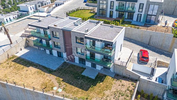 Boğaziçi Adabükü'nde Fırsat !! Plajlı Yeni Site, Yeni Daire,2+1, Kaçmaz