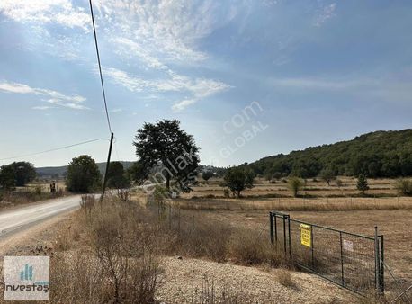 Unçukuru'nda Asfalt Yola Cephe Tel Örgülü 4.208m2 Satılık Arazi