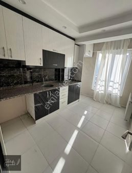 Zeytinköy Ticaret Borsası Okuluna Yakın 2+1 Yeni Kiralık Daire